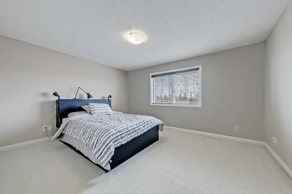 196 Hawkmere Way Chestermere AB T1X 0C9