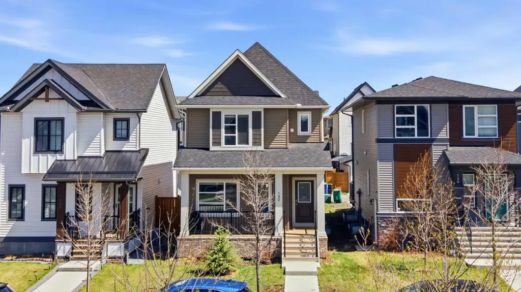 132 Highview Gate SE Airdrie AB T4A3L6