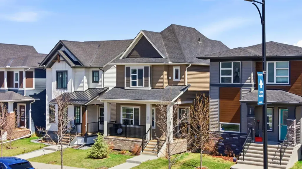 132 Highview Gate SE Balzac AB T4A3L6