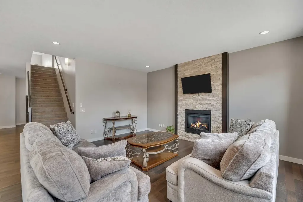 105 Sandpiper Point Chestermere AB T1X 0V5