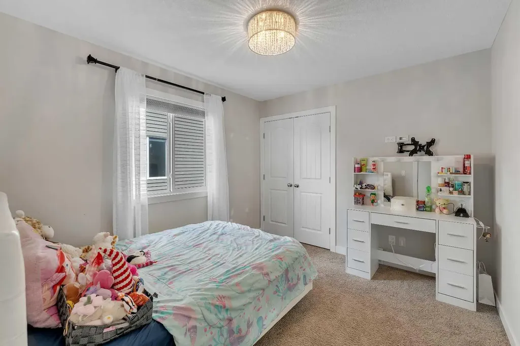 105 Sandpiper Point Chestermere AB T1X 0V5