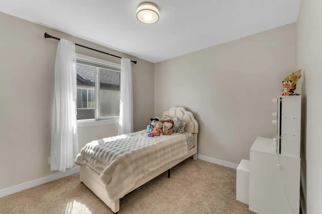 105 Sandpiper Point Chestermere AB T1X 0V5