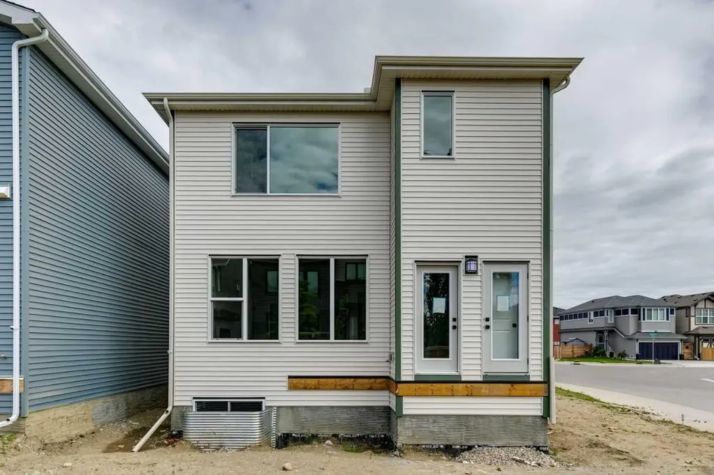 199 Walgrove Manor SE Calgary AB T2X 4C6