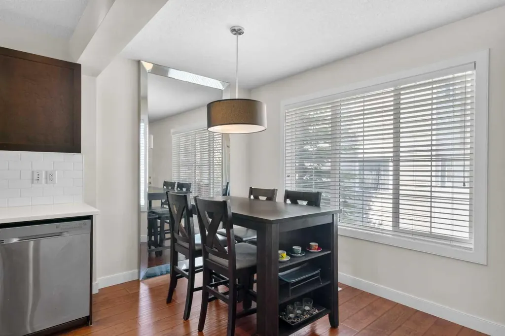 89 Pantego Lane NW Calgary AB T3K 0T1