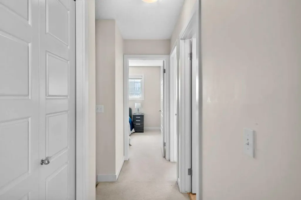 89 Pantego Lane NW Calgary AB T3K 0T1