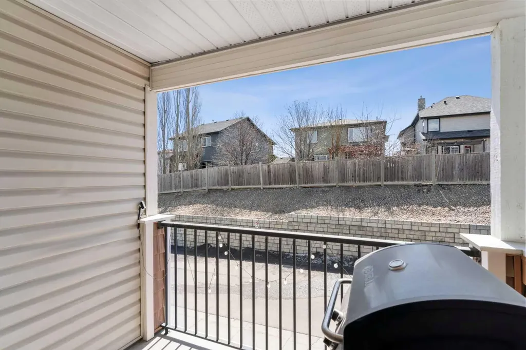 89 Pantego Lane NW Calgary AB T3K 0T1