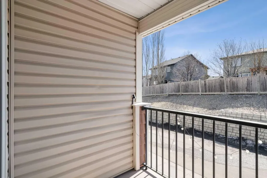 89 Pantego Lane NW Calgary AB T3K 0T1