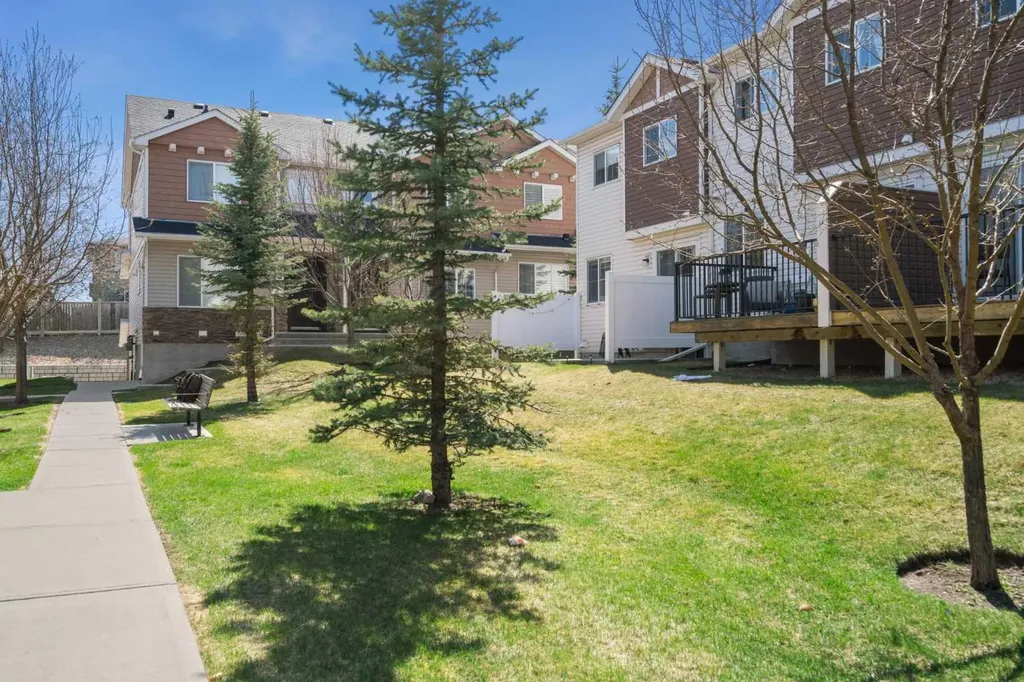89 Pantego Lane NW Calgary AB T3K 0T1