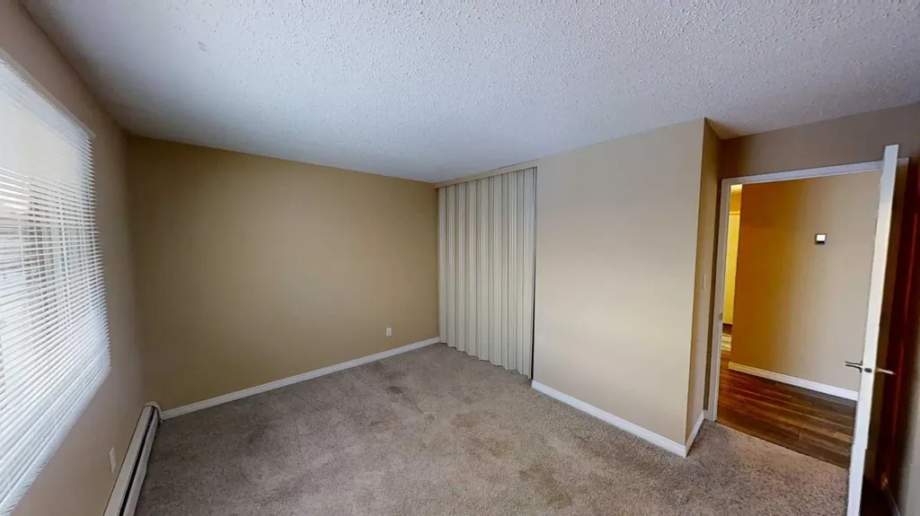 10028 105 Avenue Grande Prairie AB T8V1H1