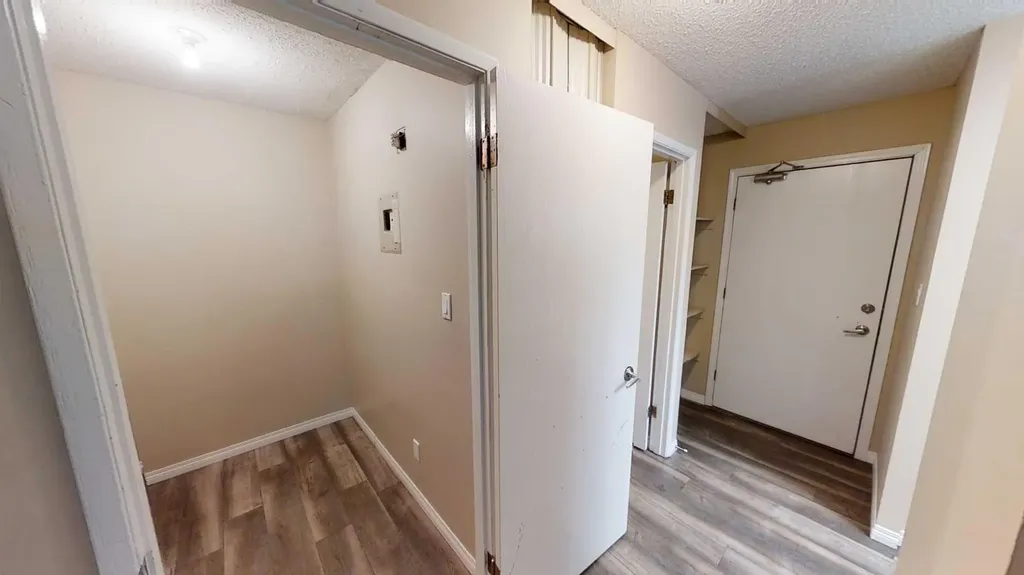 10028 105 Avenue Grande Prairie AB T8V1H1
