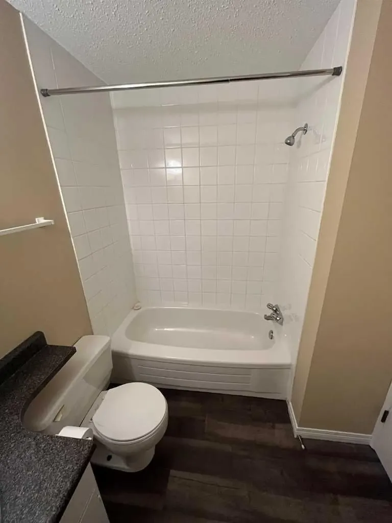 10028 105 Avenue Grande Prairie AB T8V1H1