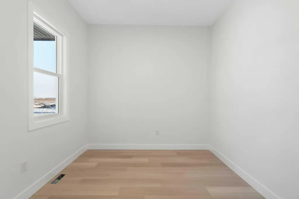 290 Muirfield Crescent Lyalta AB T0J1Y1