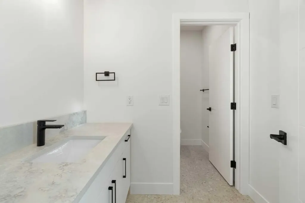 290 Muirfield Crescent Lyalta AB T0J1Y1