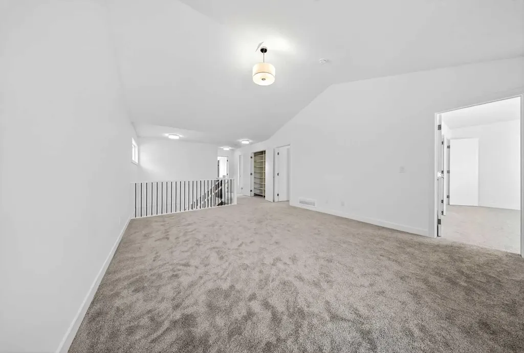 152 Copperhead Road SE Calgary AB T2Z 5G9