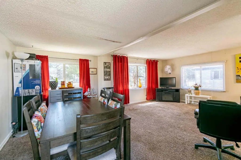 4 48a Street Close Alix AB T0C 0B0
