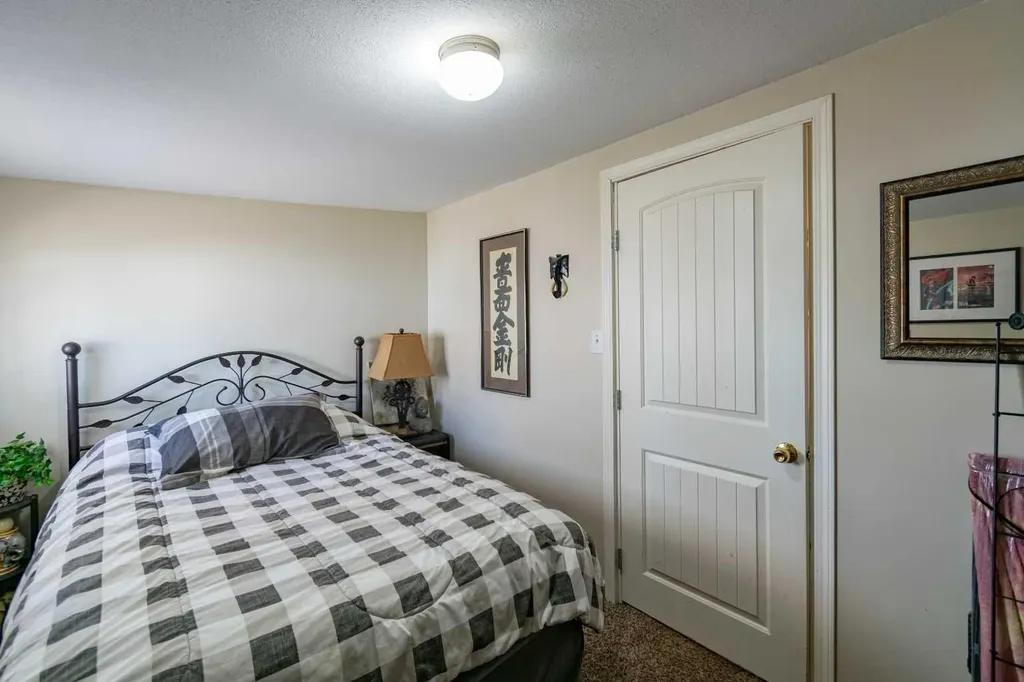 4 48a Street Close Alix AB T0C 0B0
