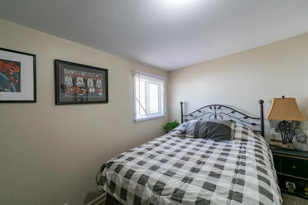 4 48a Street Close Alix AB T0C 0B0