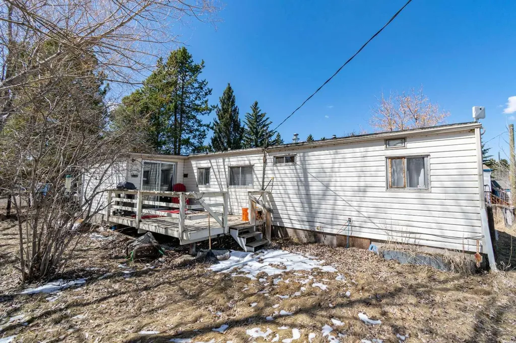 4 48a Street Close Alix AB T0C 0B0