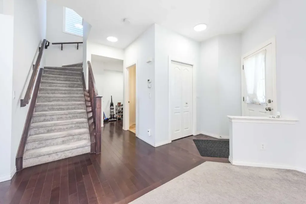 19 Skyview Ranch Crescent NE Calgary AB T3N 0E2