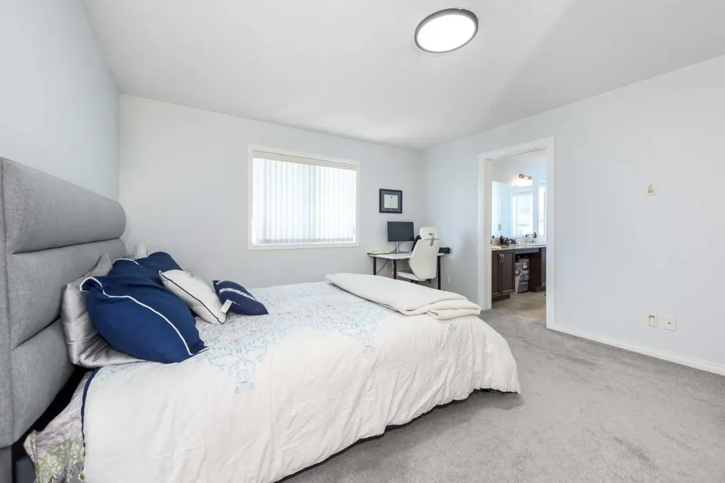 19 Skyview Ranch Crescent NE Calgary AB T3N 0E2