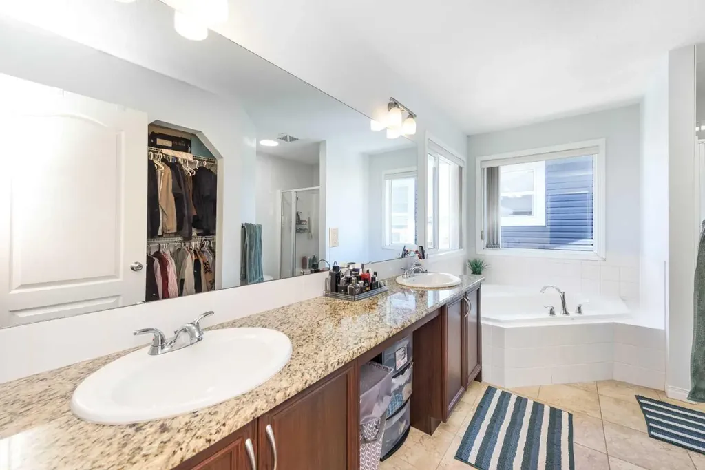 19 Skyview Ranch Crescent NE Calgary AB T3N 0E2