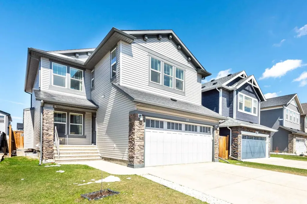 19 Skyview Ranch Crescent NE Calgary AB T3N 0E2