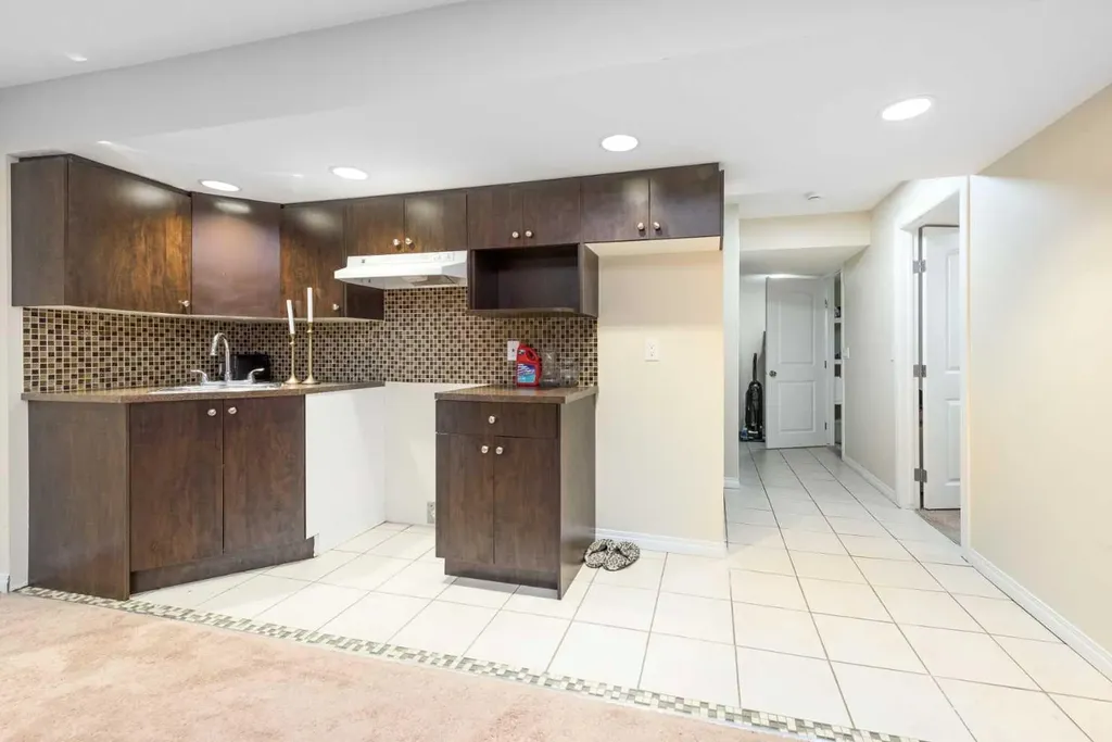 19 Skyview Ranch Crescent NE Calgary AB T3N 0E2
