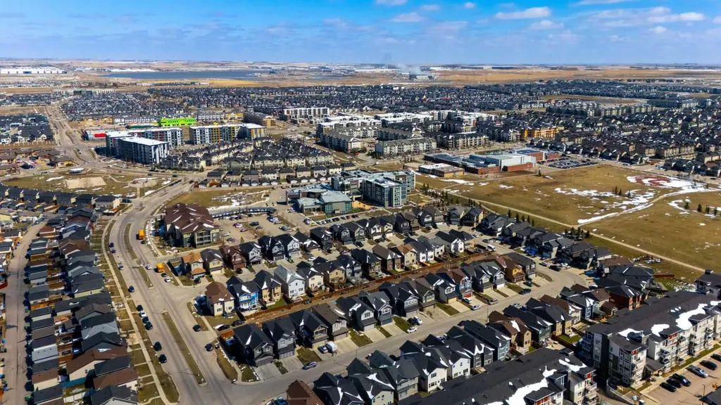 19 Skyview Ranch Crescent NE Calgary AB T3N 0E2