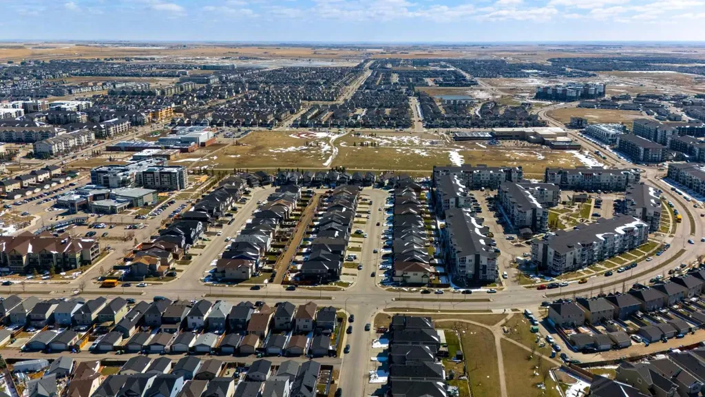 19 Skyview Ranch Crescent NE Calgary AB T3N 0E2