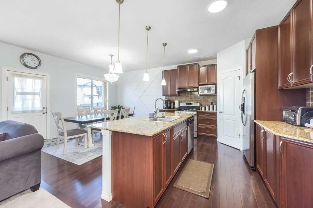 19 Skyview Ranch Crescent NE Calgary AB T3N 0E2