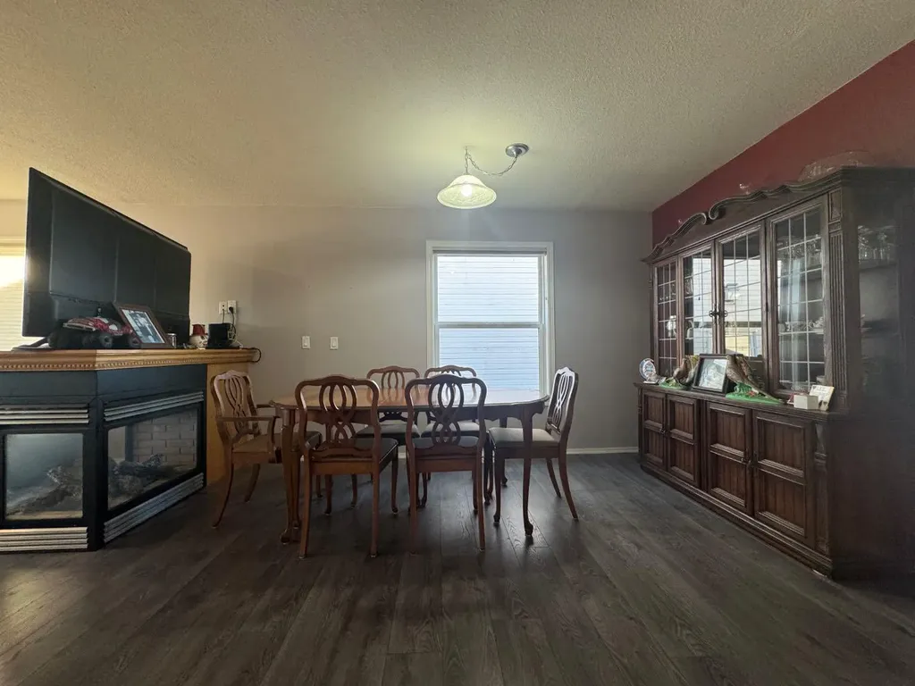 4953 49 Street Sedgewick AB T0B 4C0