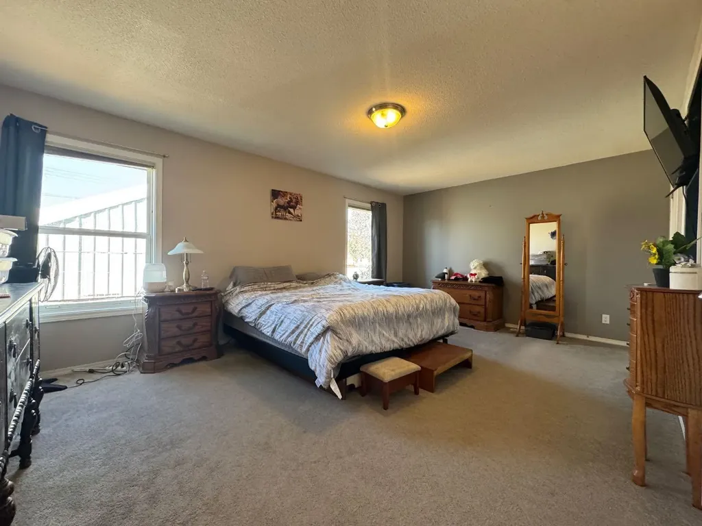 4953 49 Street Sedgewick AB T0B 4C0
