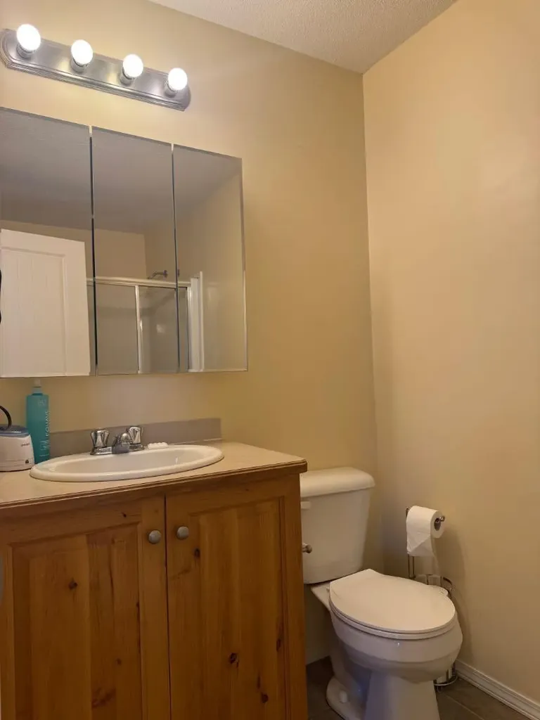 4953 49 Street Sedgewick AB T0B 4C0