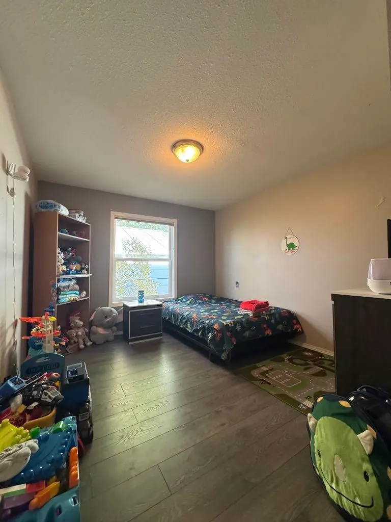 4953 49 Street Sedgewick AB T0B 4C0