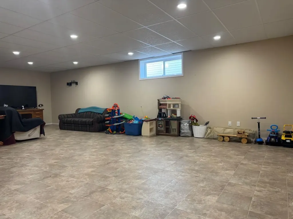 4953 49 Street Sedgewick AB T0B 4C0