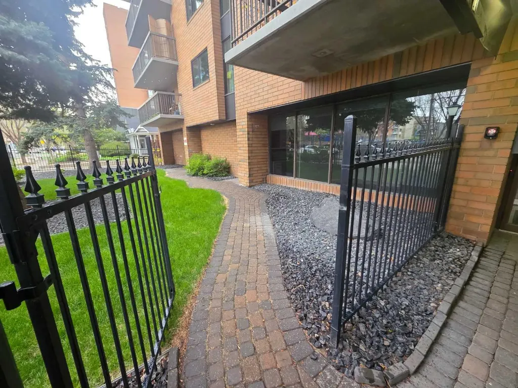 220 13 Avenue Calgary AB T2R1L6