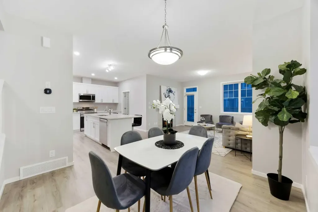 567 Osborne Drive SW Airdrie AB T4B 5L1