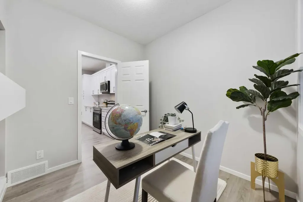 567 Osborne Drive SW Airdrie AB T4B 5L1