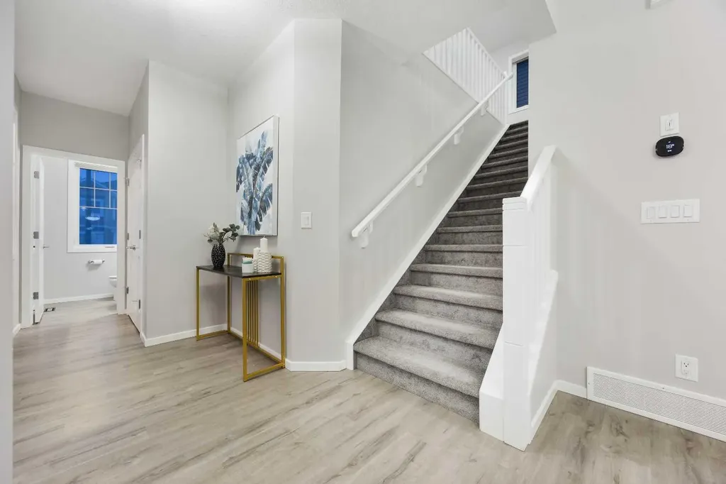 567 Osborne Drive SW Airdrie AB T4B 5L1