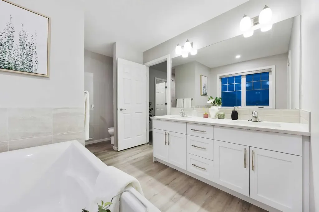 567 Osborne Drive SW Airdrie AB T4B 5L1