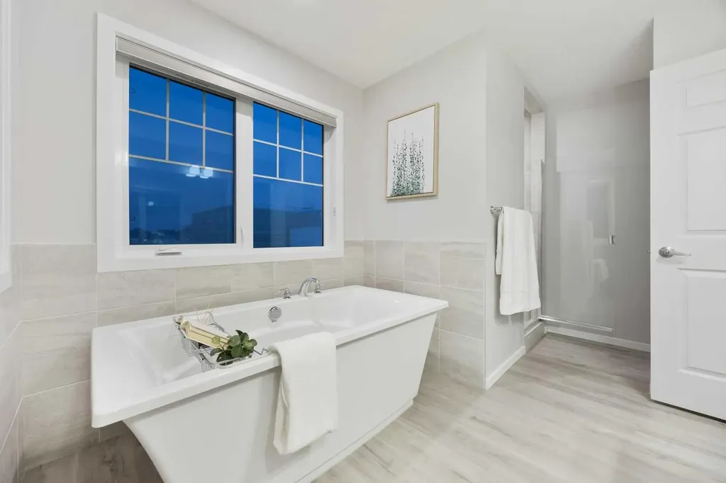 567 Osborne Drive SW Airdrie AB T4B 5L1