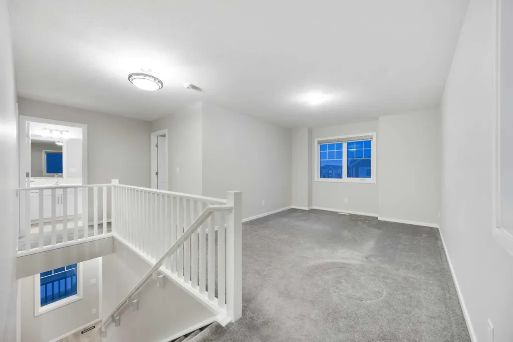 567 Osborne Drive SW Airdrie AB T4B 5L1
