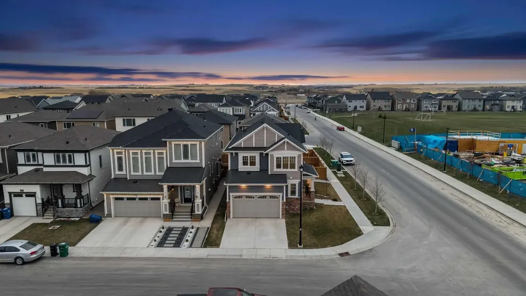 567 Osborne Drive SW Airdrie AB T4B 5L1