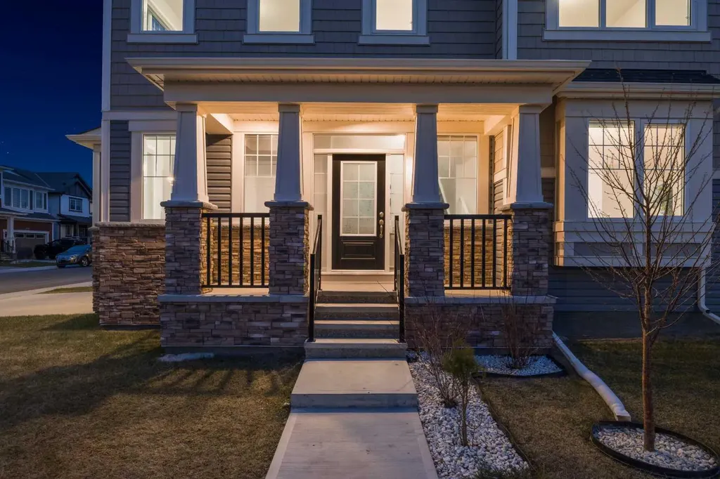 567 Osborne Drive SW Airdrie AB T4B 5L1