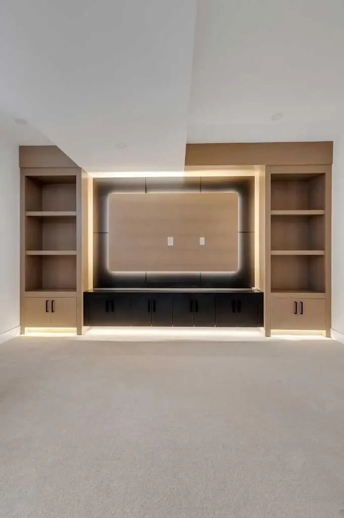 2613 35 Street SW Calgary AB T3E 2Y3