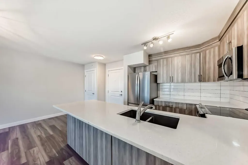 6118 80 Avenue NE Calgary AB T3J 0S6