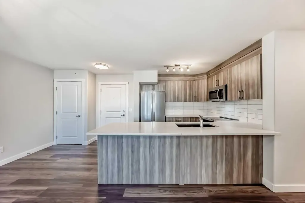 6118 80 Avenue NE Calgary AB T3J 0S6