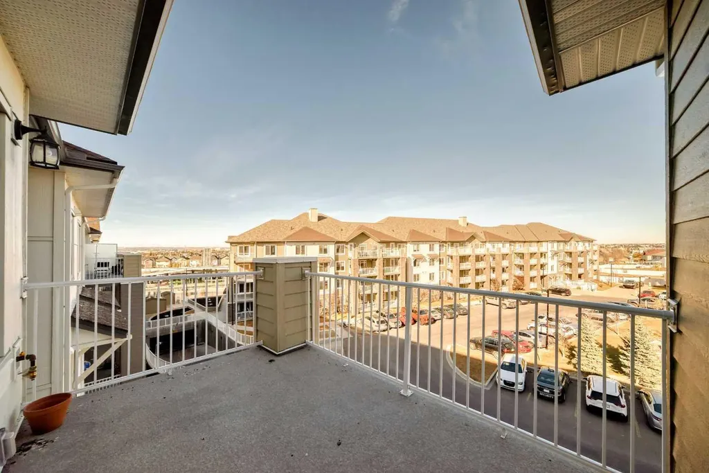 6118 80 Avenue NE Calgary AB T3J 0S6