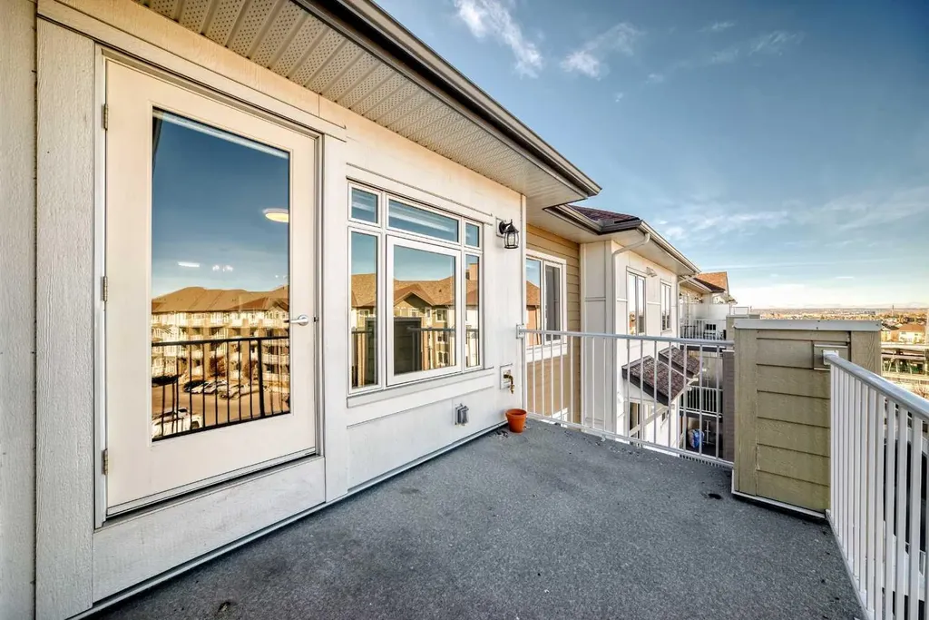 6118 80 Avenue NE Calgary AB T3J 0S6