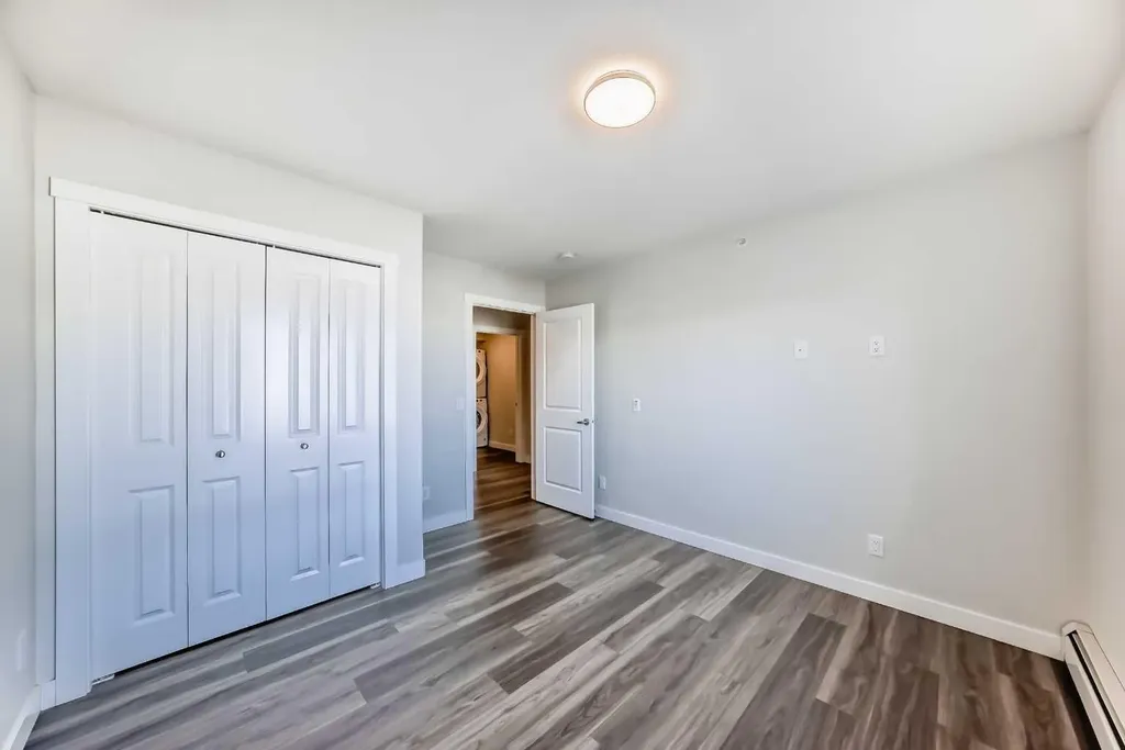 6118 80 Avenue NE Calgary AB T3J 0S6